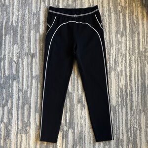 ALO Yoga Airbrush High-Waist Heart Throb Leggings- Size Medium